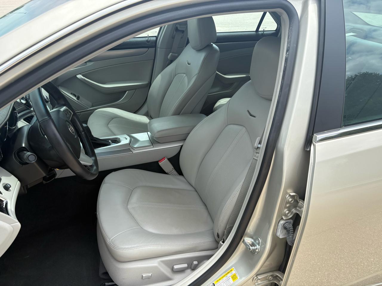 Cadillac CTS Sedan 4dr Sdn 3.0L Luxury RWD 2013