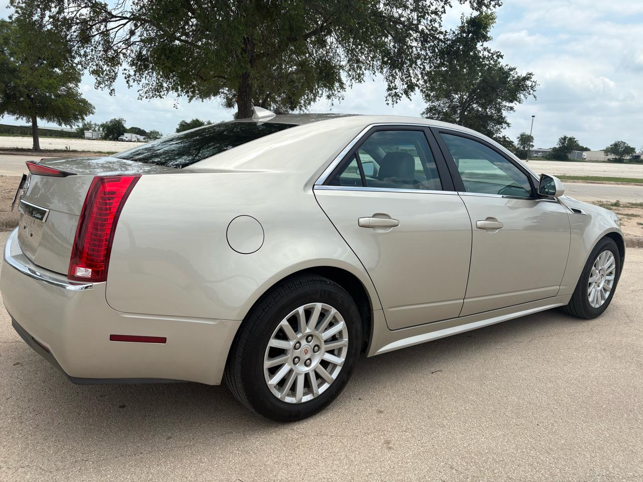 Cadillac CTS Sedan 4dr Sdn 3.0L Luxury RWD 2013