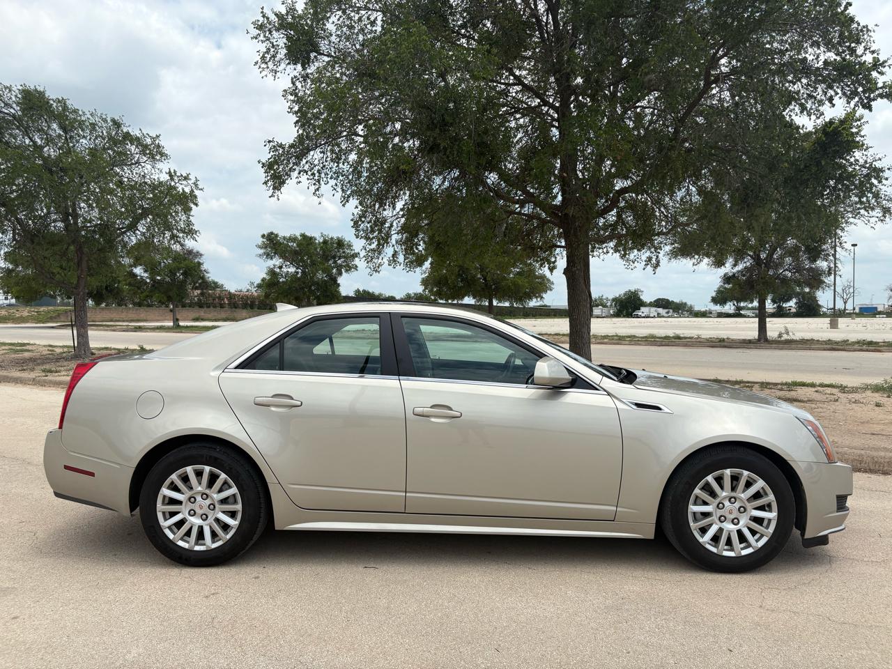 Cadillac CTS Sedan 4dr Sdn 3.0L Luxury RWD 2013