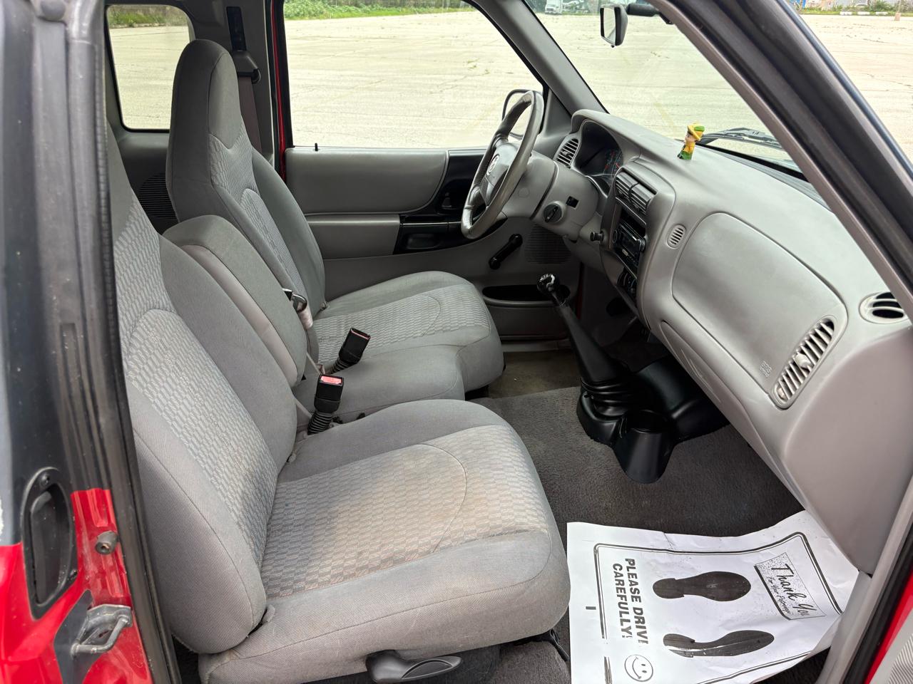 Mazda B-Series 2WD Truck  2001