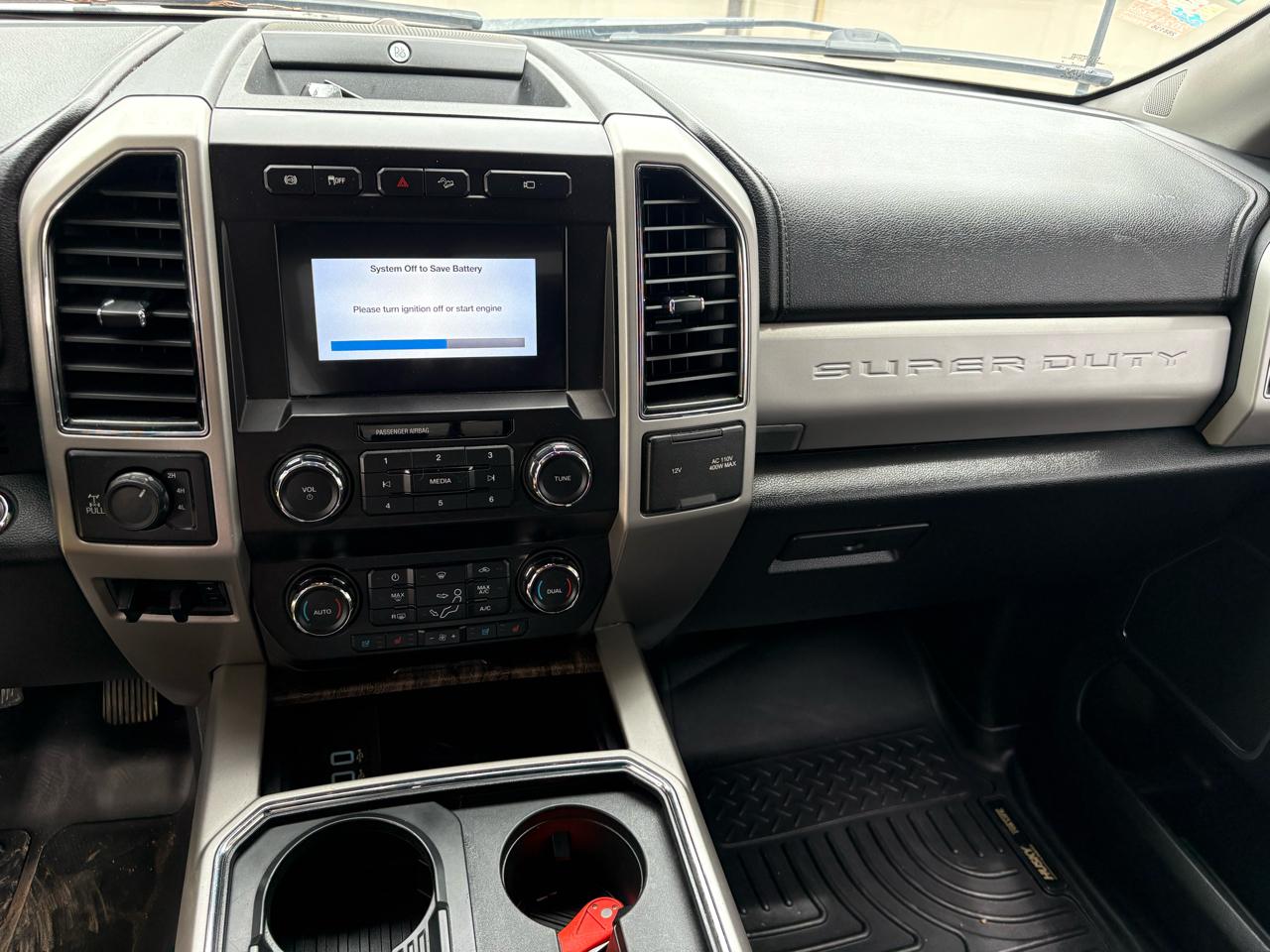 Ford Super Duty F-250 SRW Lariat 4WD Crew Cab 8' Box 2019