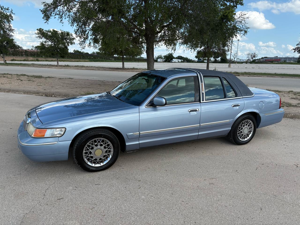 Mercury Grand Marquis 4dr Sdn GS 1998