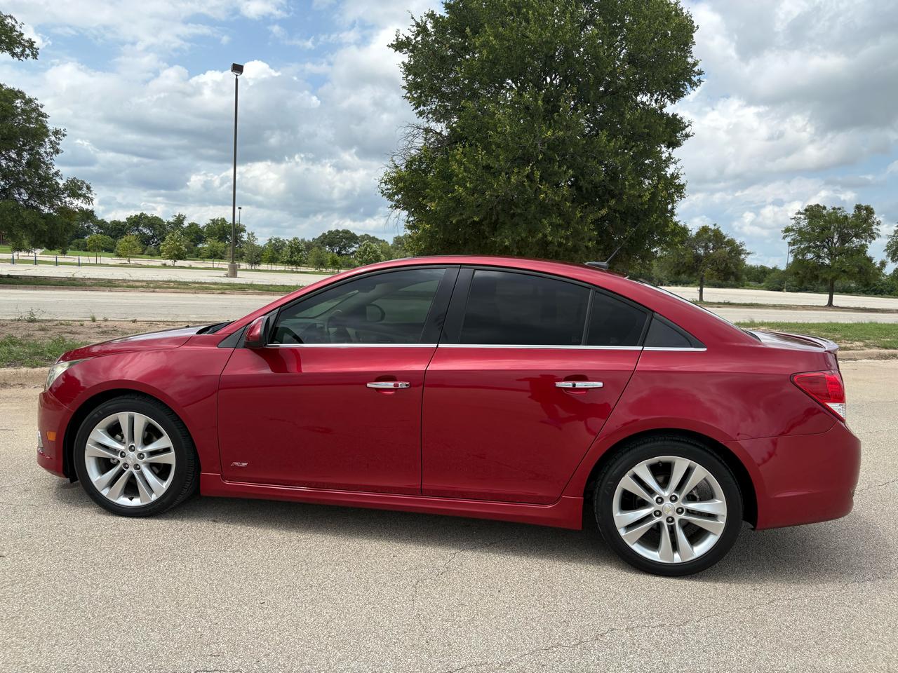 Chevrolet Cruze 4dr Sdn LTZ 2012