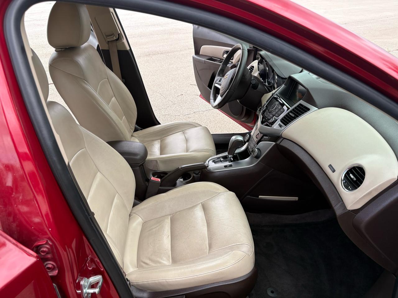 Chevrolet Cruze 4dr Sdn LTZ 2012