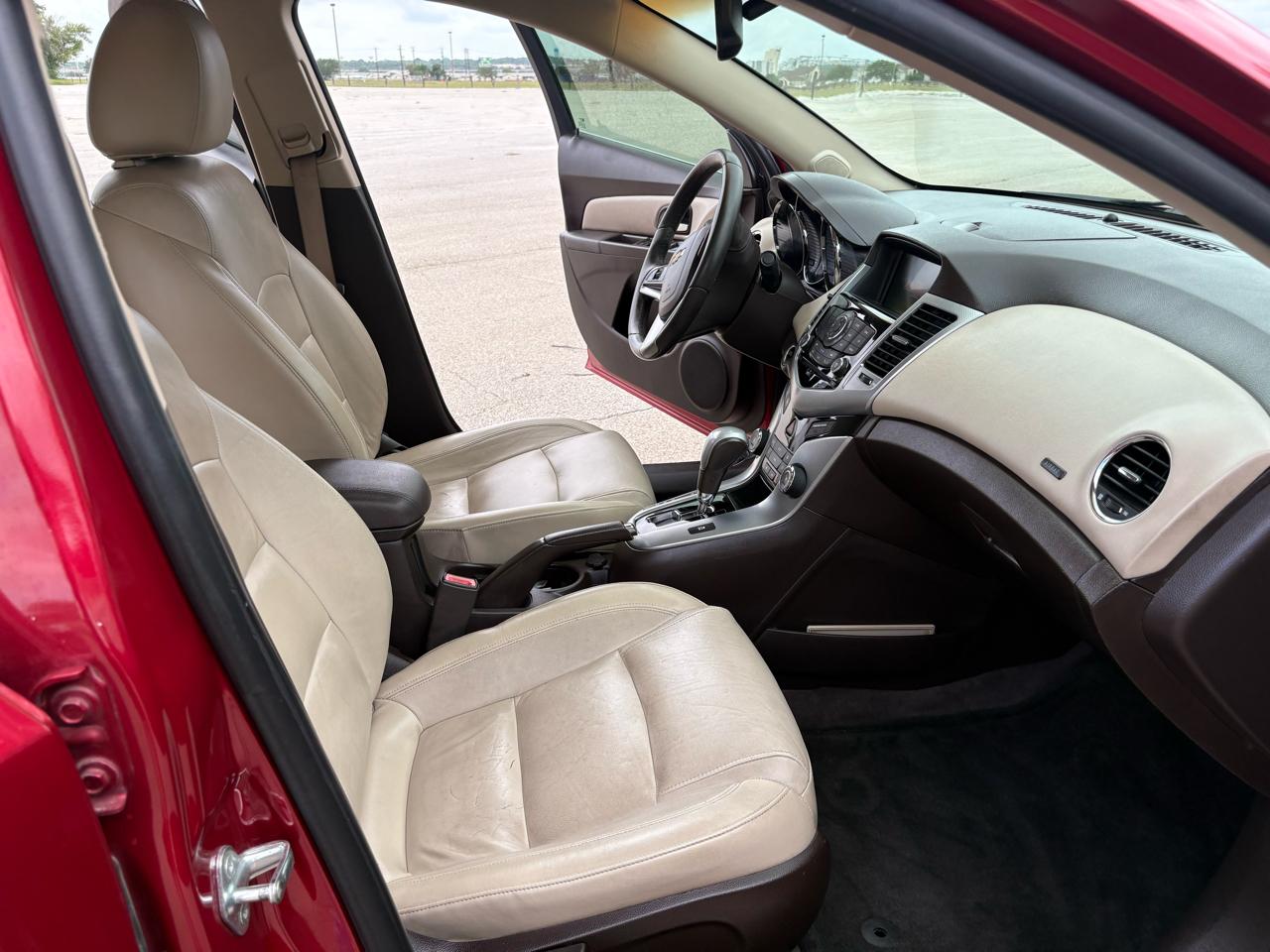 Chevrolet Cruze 4dr Sdn LTZ 2012