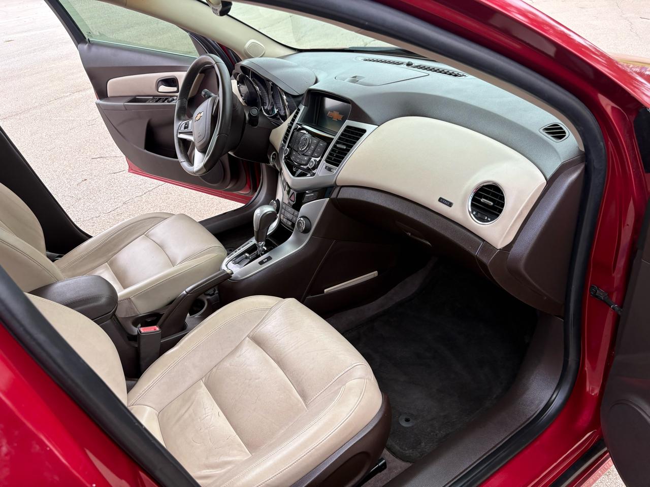 Chevrolet Cruze 4dr Sdn LTZ 2012
