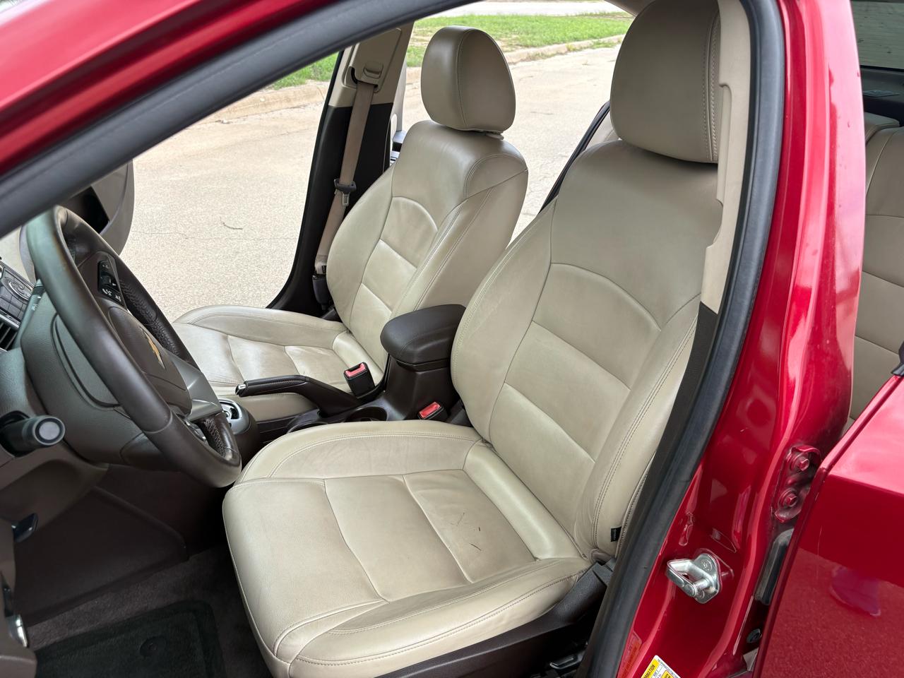 Chevrolet Cruze 4dr Sdn LTZ 2012