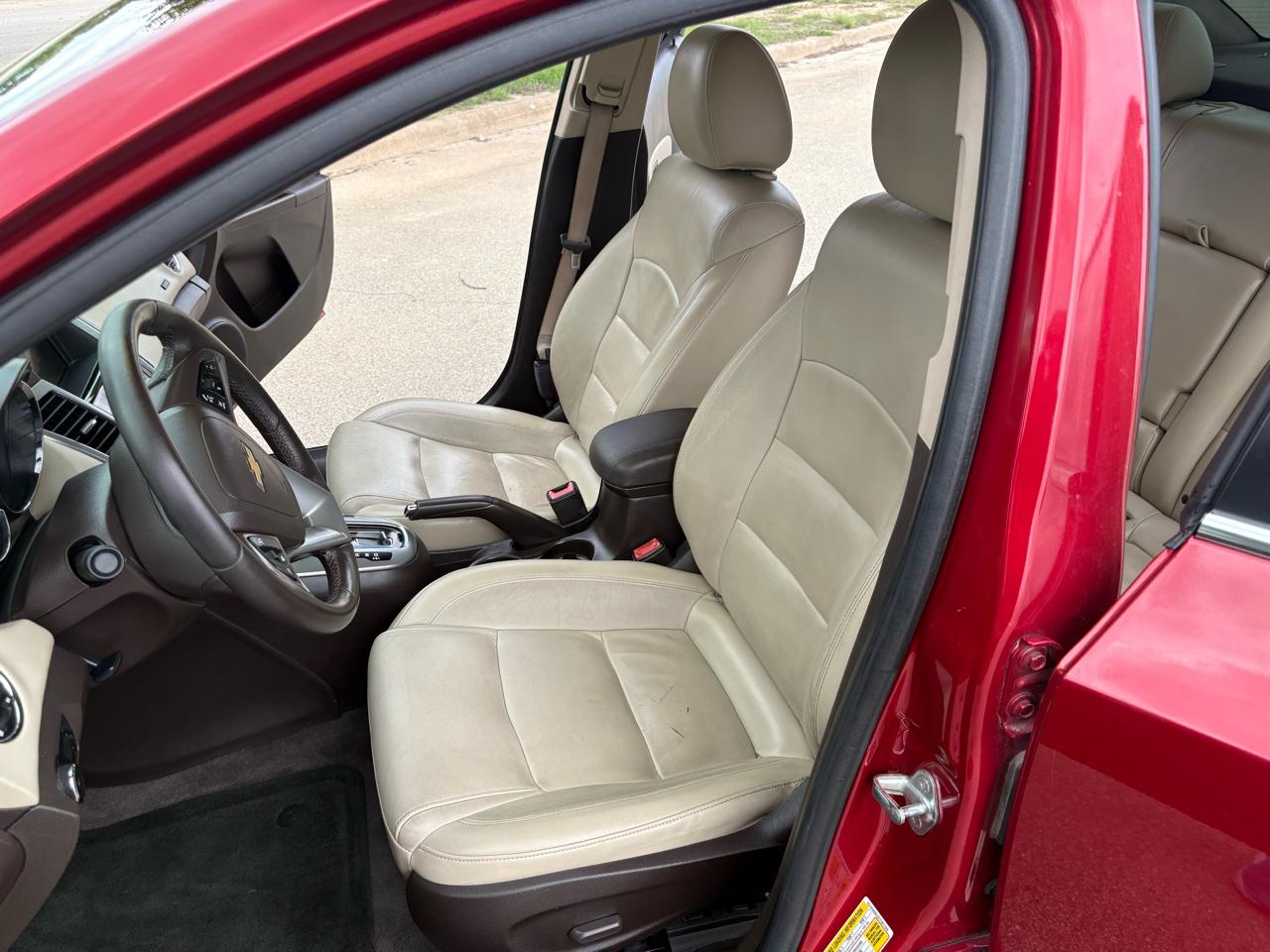 Chevrolet Cruze 4dr Sdn LTZ 2012
