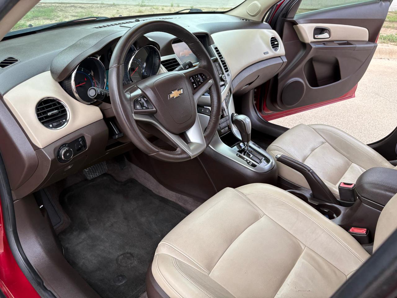 Chevrolet Cruze 4dr Sdn LTZ 2012