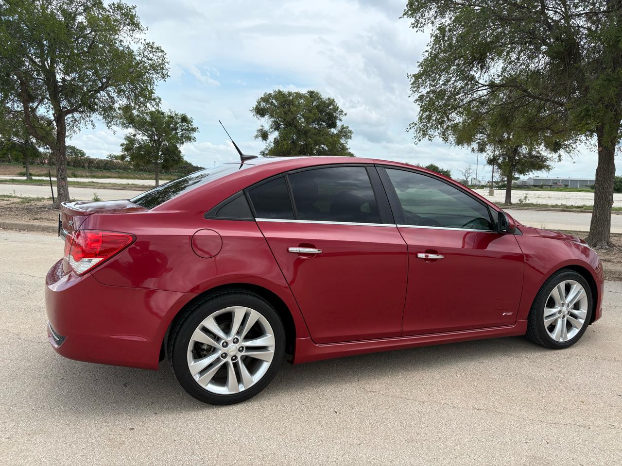 Chevrolet Cruze 4dr Sdn LTZ 2012