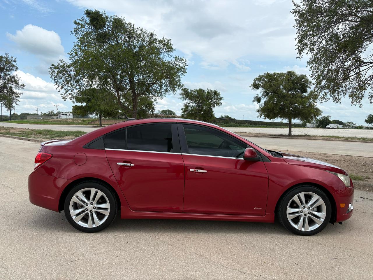 Chevrolet Cruze 4dr Sdn LTZ 2012