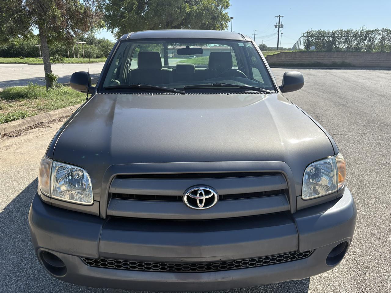 Toyota Tundra  2005