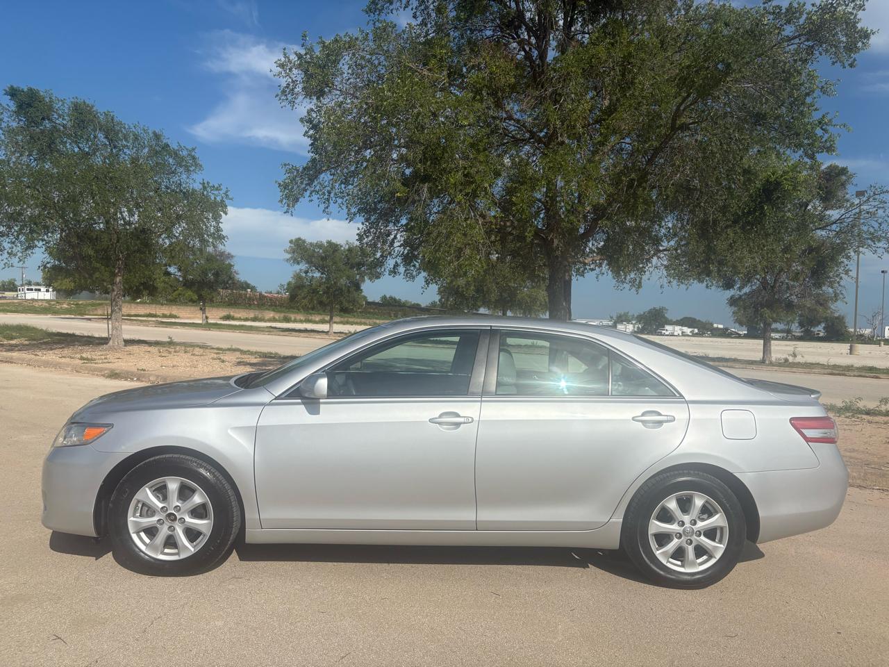 Toyota Camry  2011