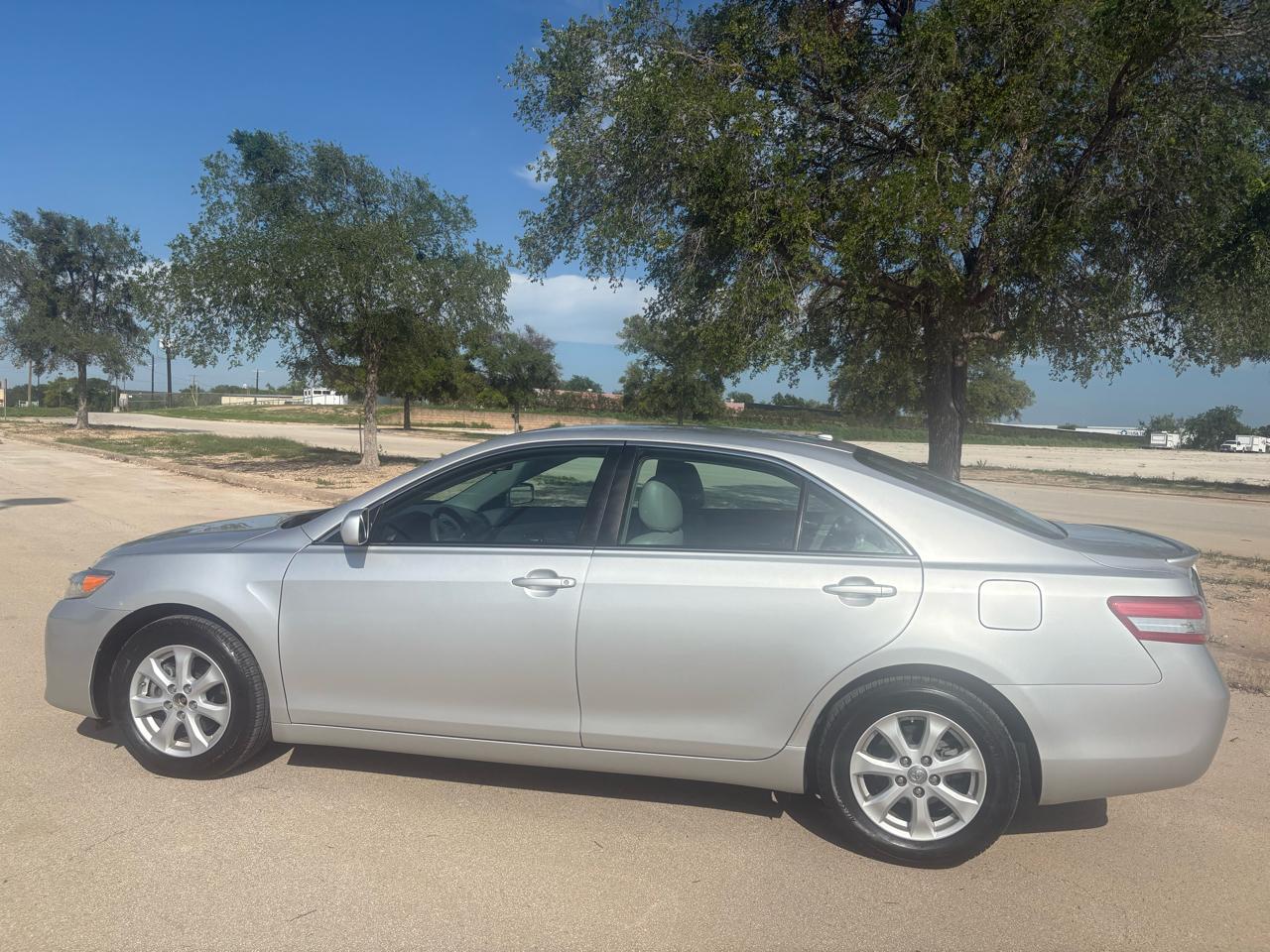 Toyota Camry  2011