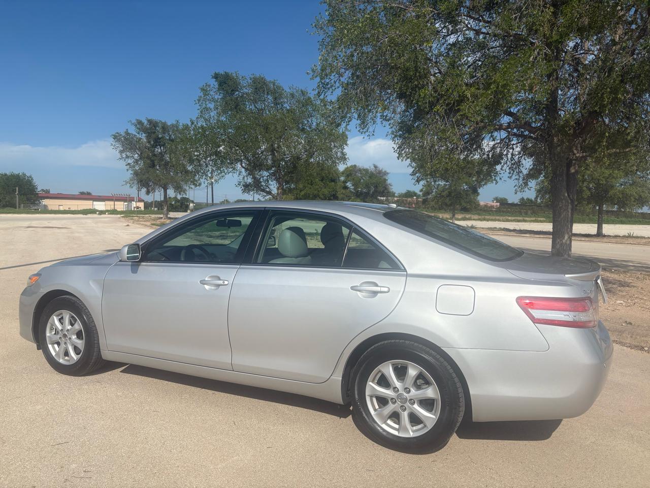 Toyota Camry  2011