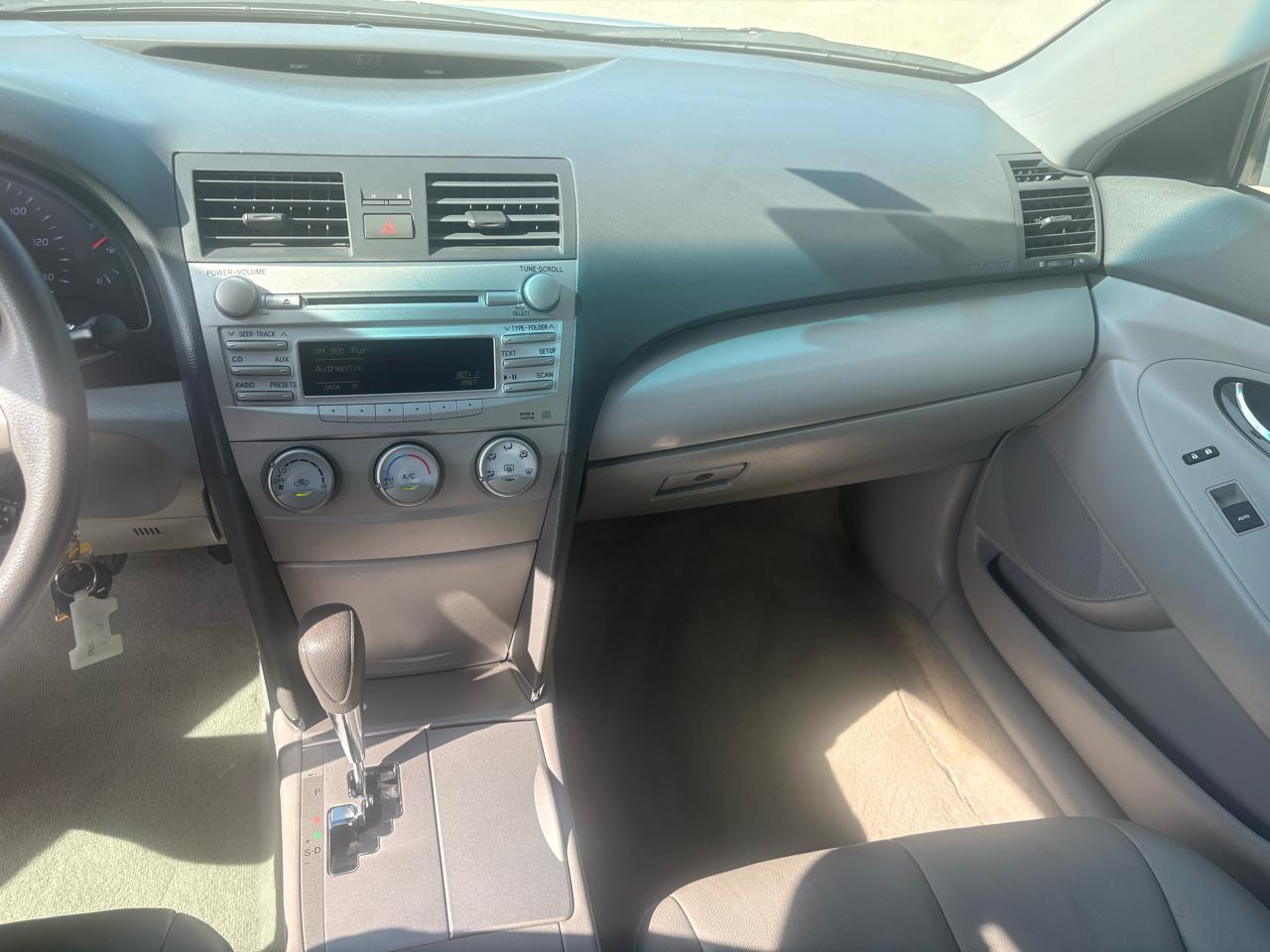 Toyota Camry  2011