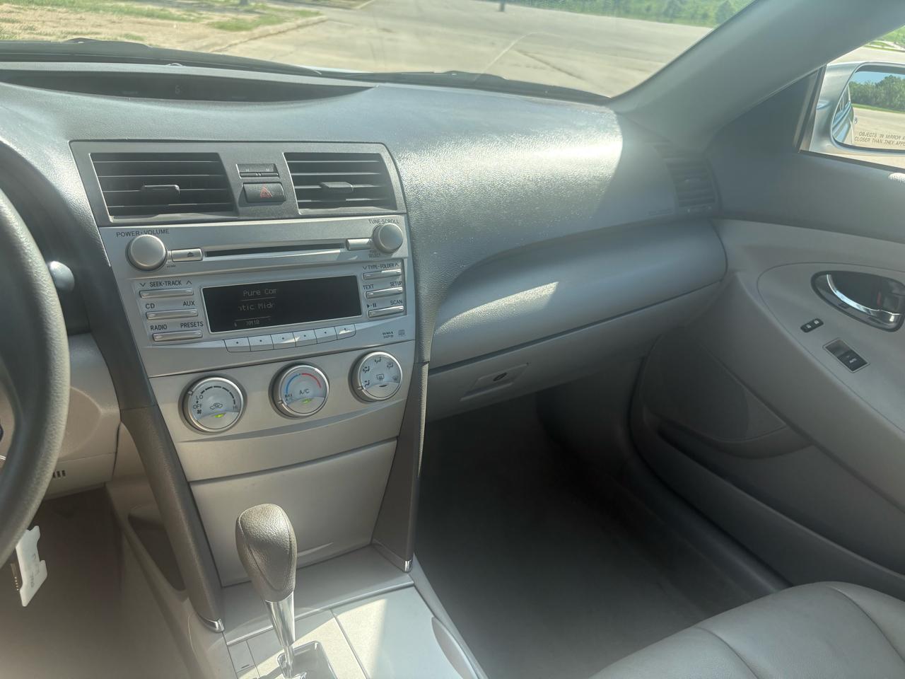 Toyota Camry  2011