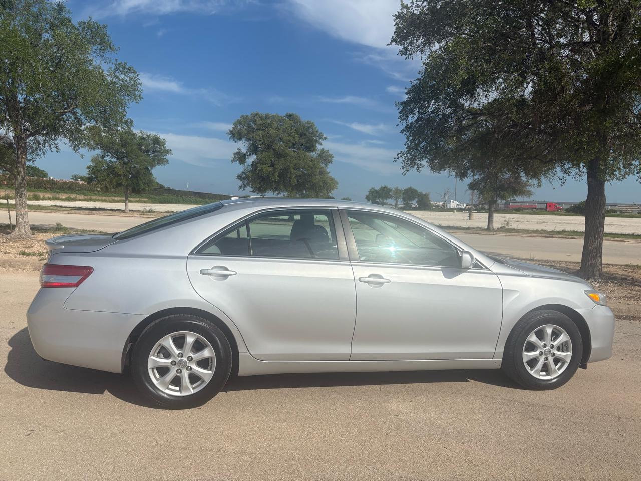 Toyota Camry  2011