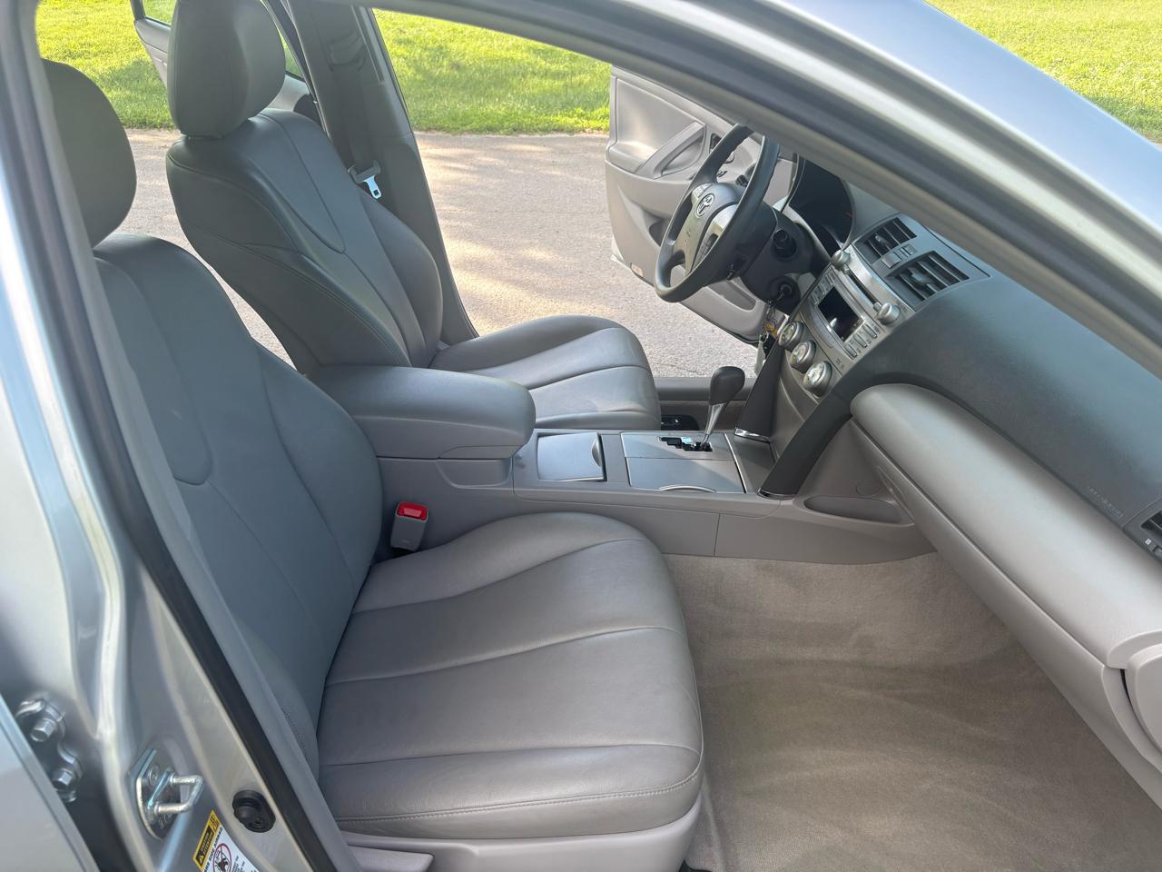 Toyota Camry  2011