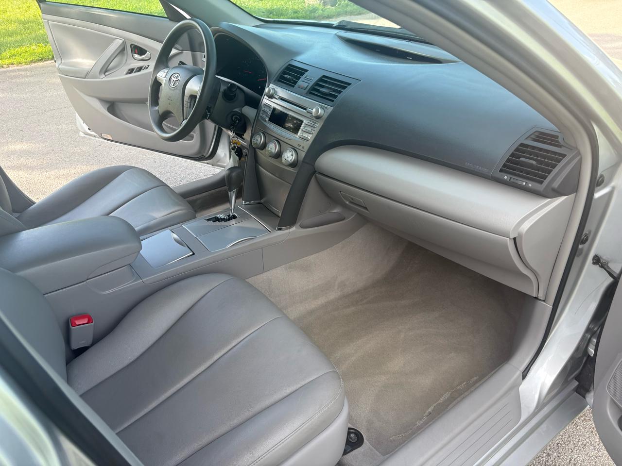 Toyota Camry  2011