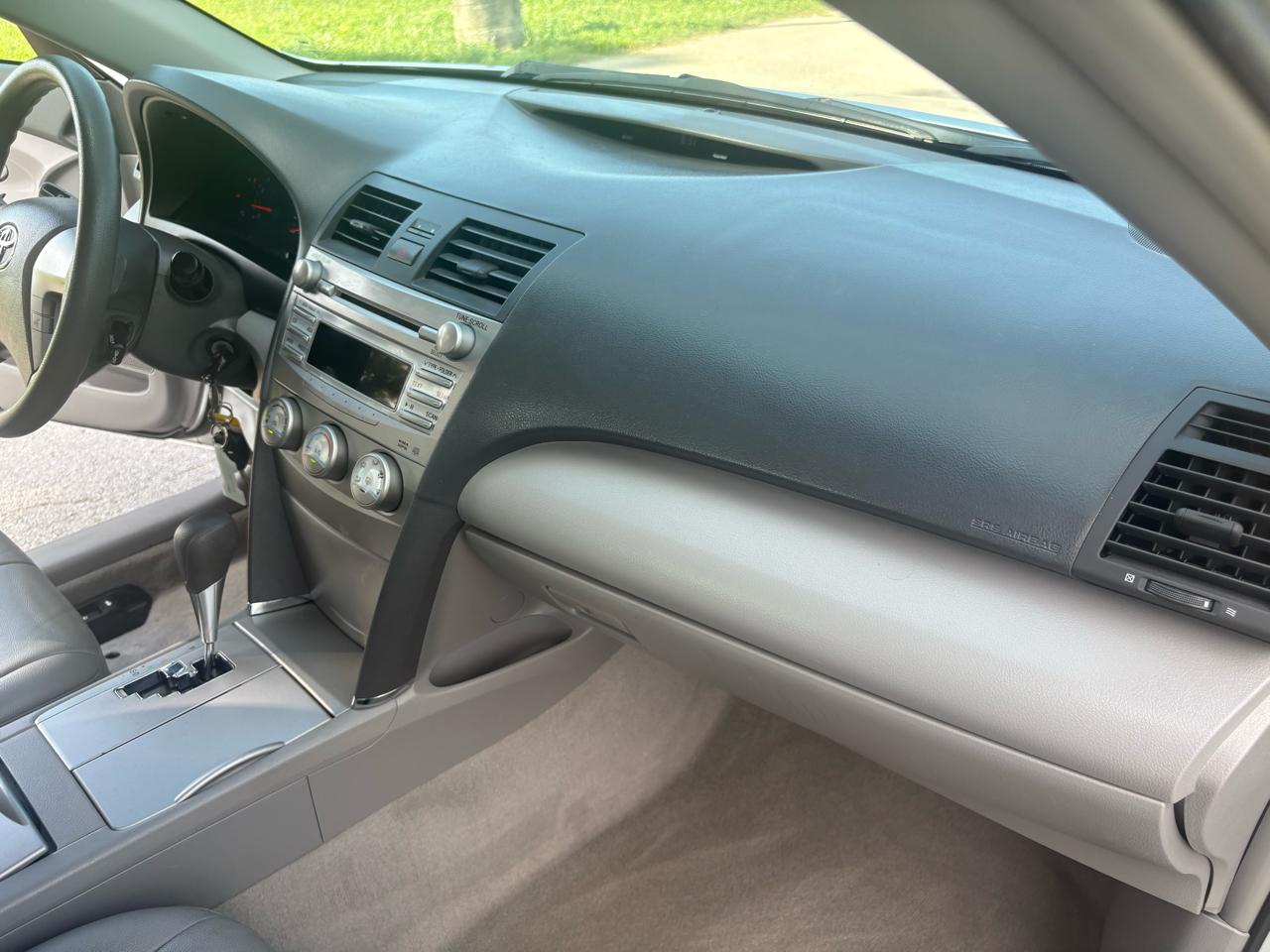 Toyota Camry  2011