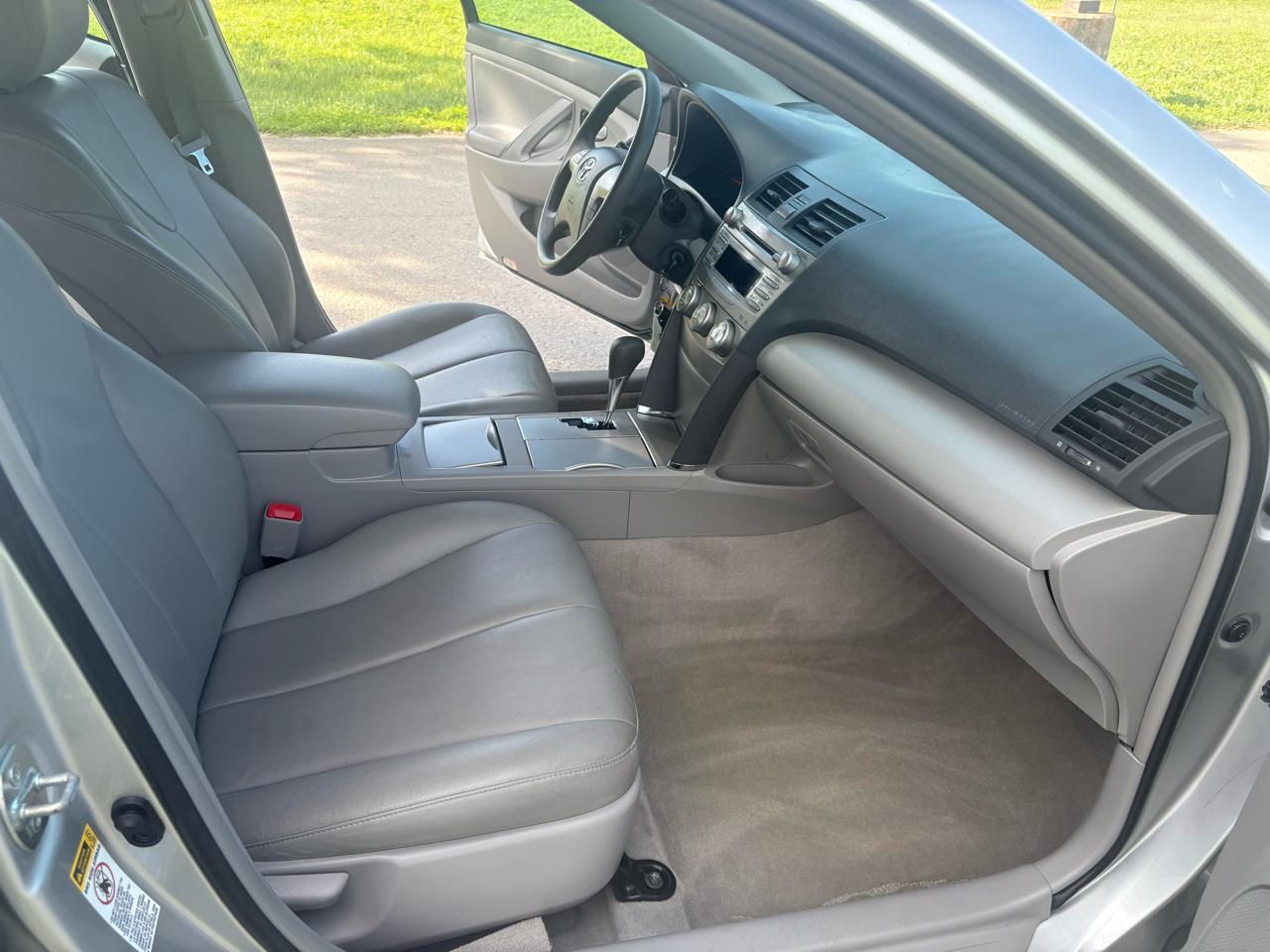 Toyota Camry  2011