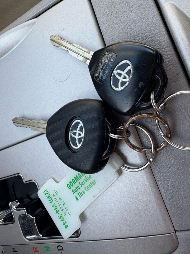 Toyota Camry  2011