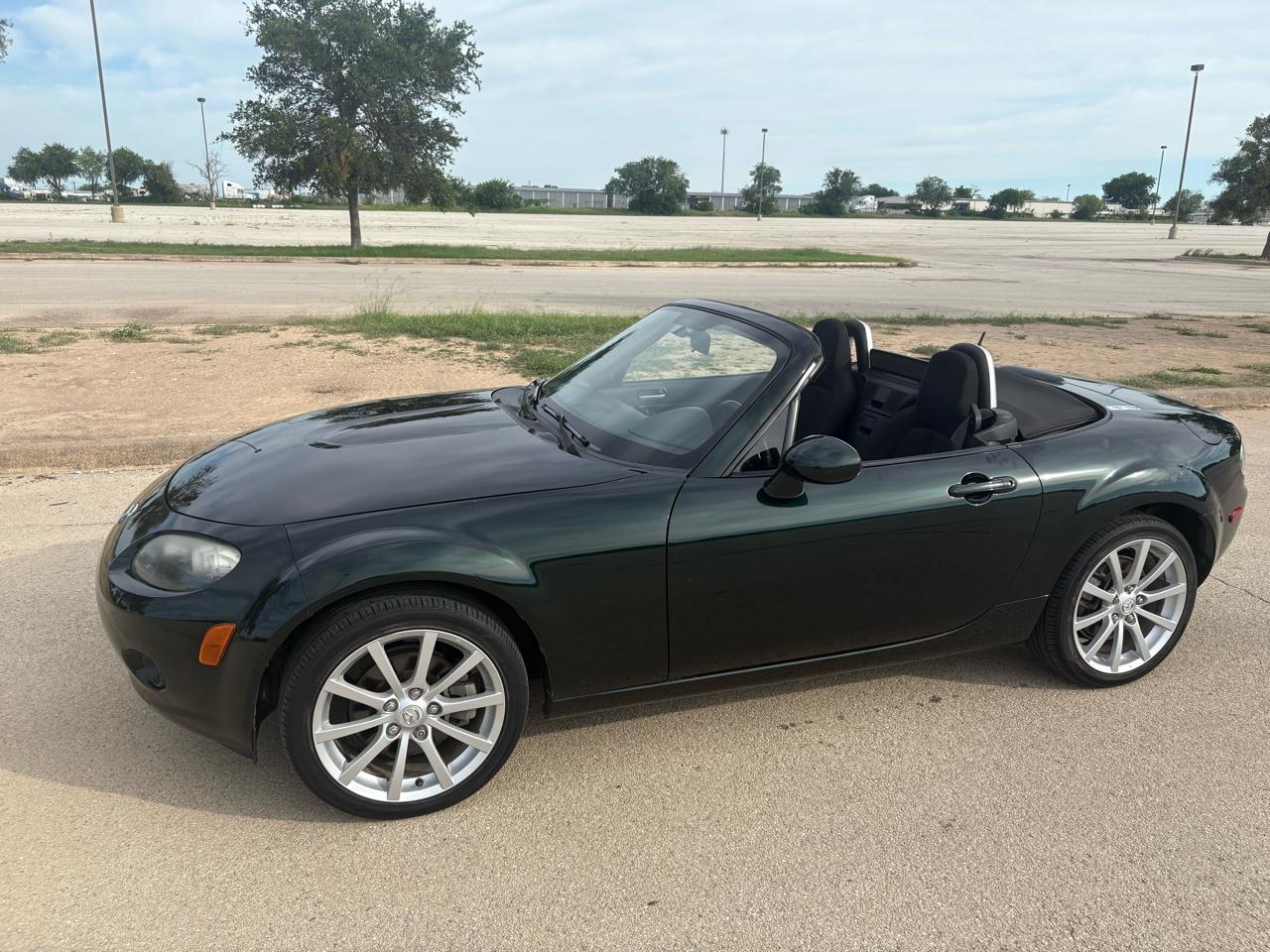 Mazda MX-5 Miata 2dr Conv Auto Touring 2007