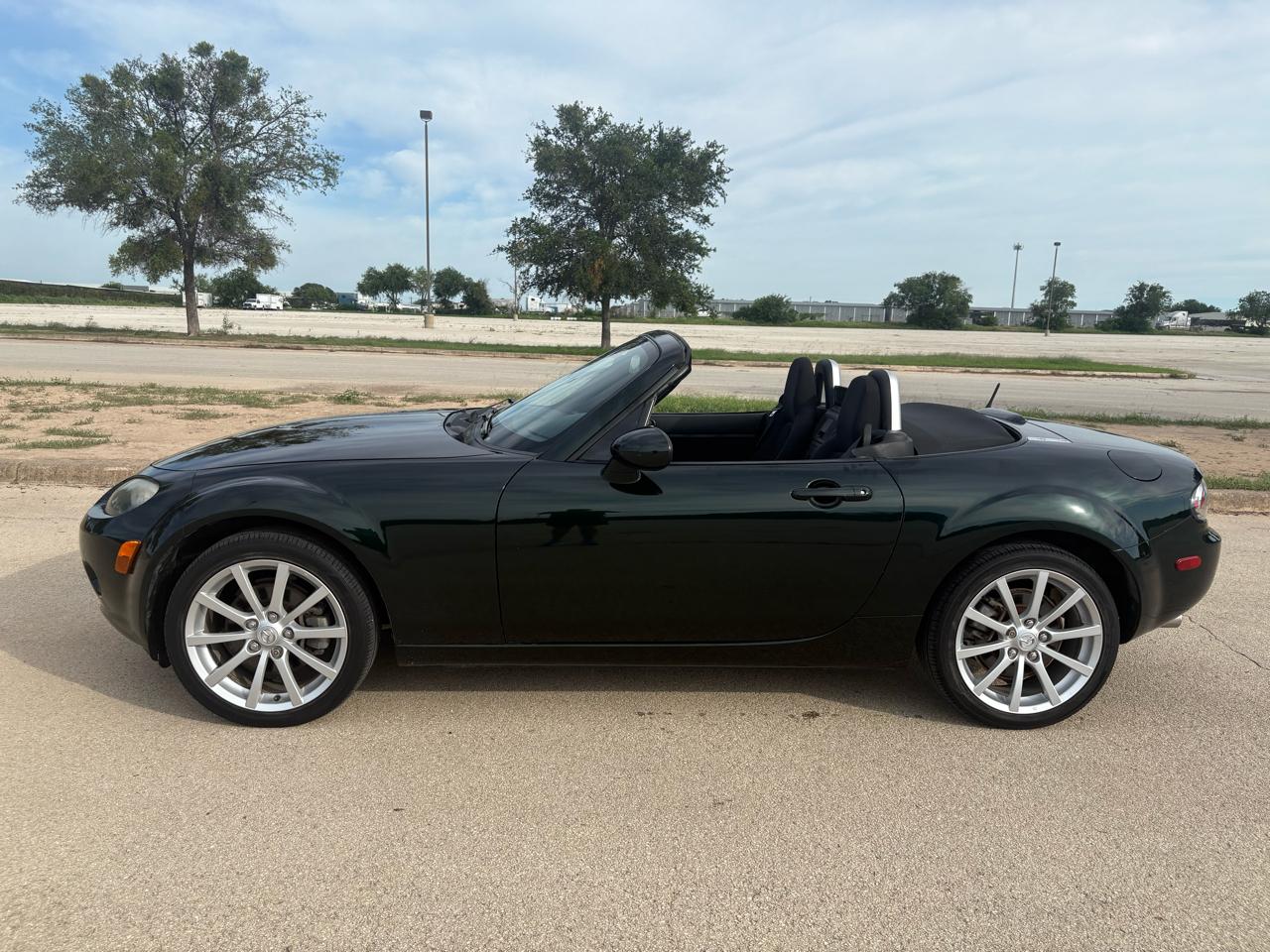 Mazda MX-5 Miata 2dr Conv Auto Touring 2007