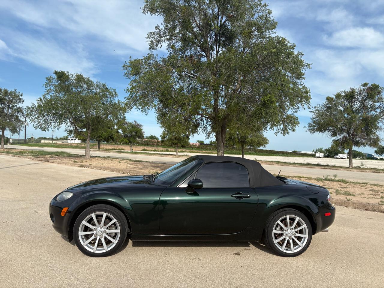 Mazda MX-5 Miata 2dr Conv Auto Touring 2007