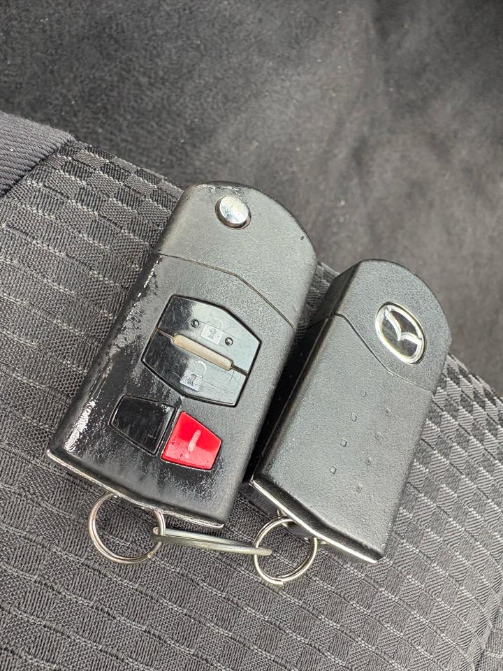 Mazda MX-5 Miata 2dr Conv Auto Touring 2007