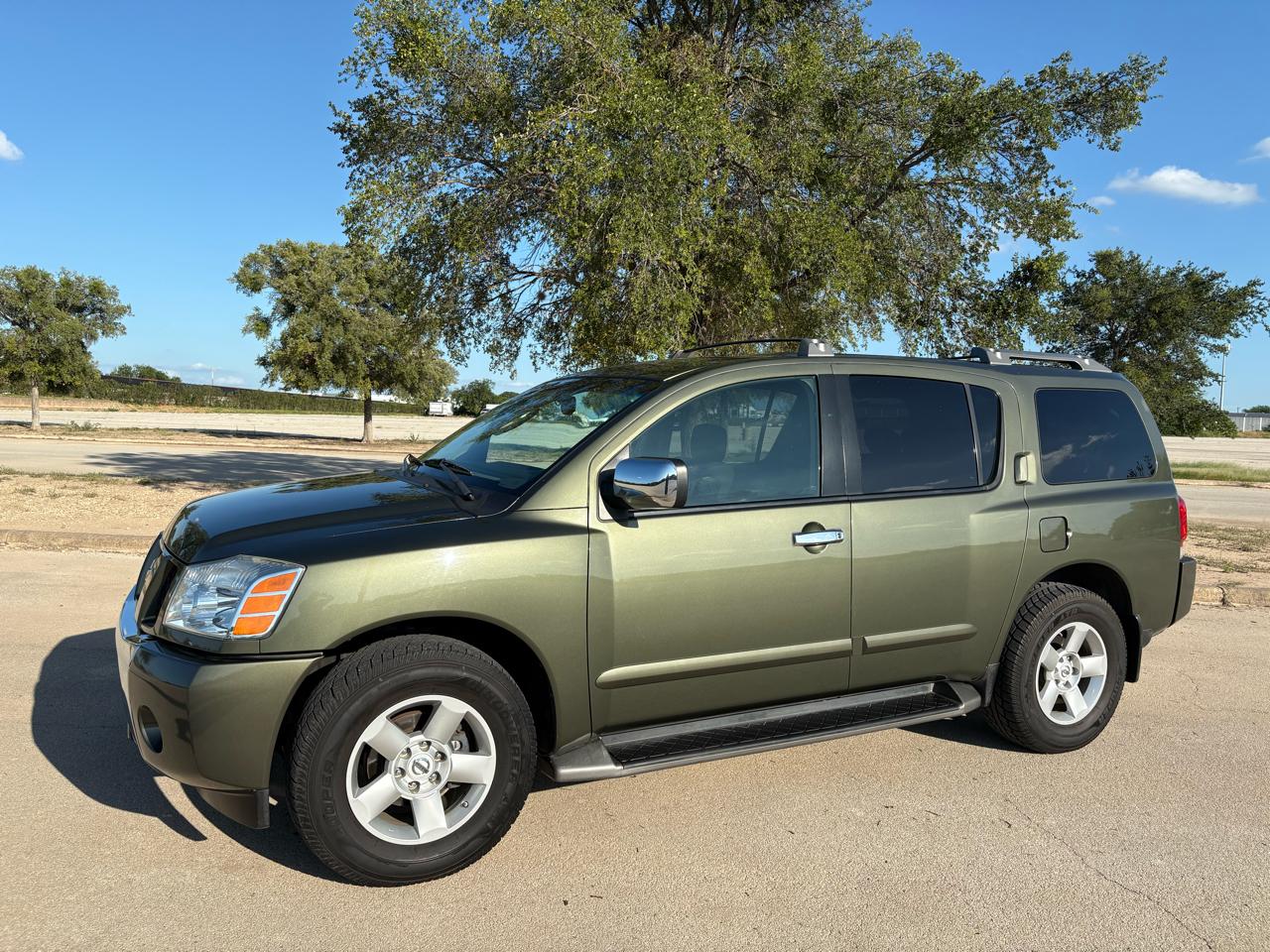 Nissan Armada 2WD 4dr SE 2004