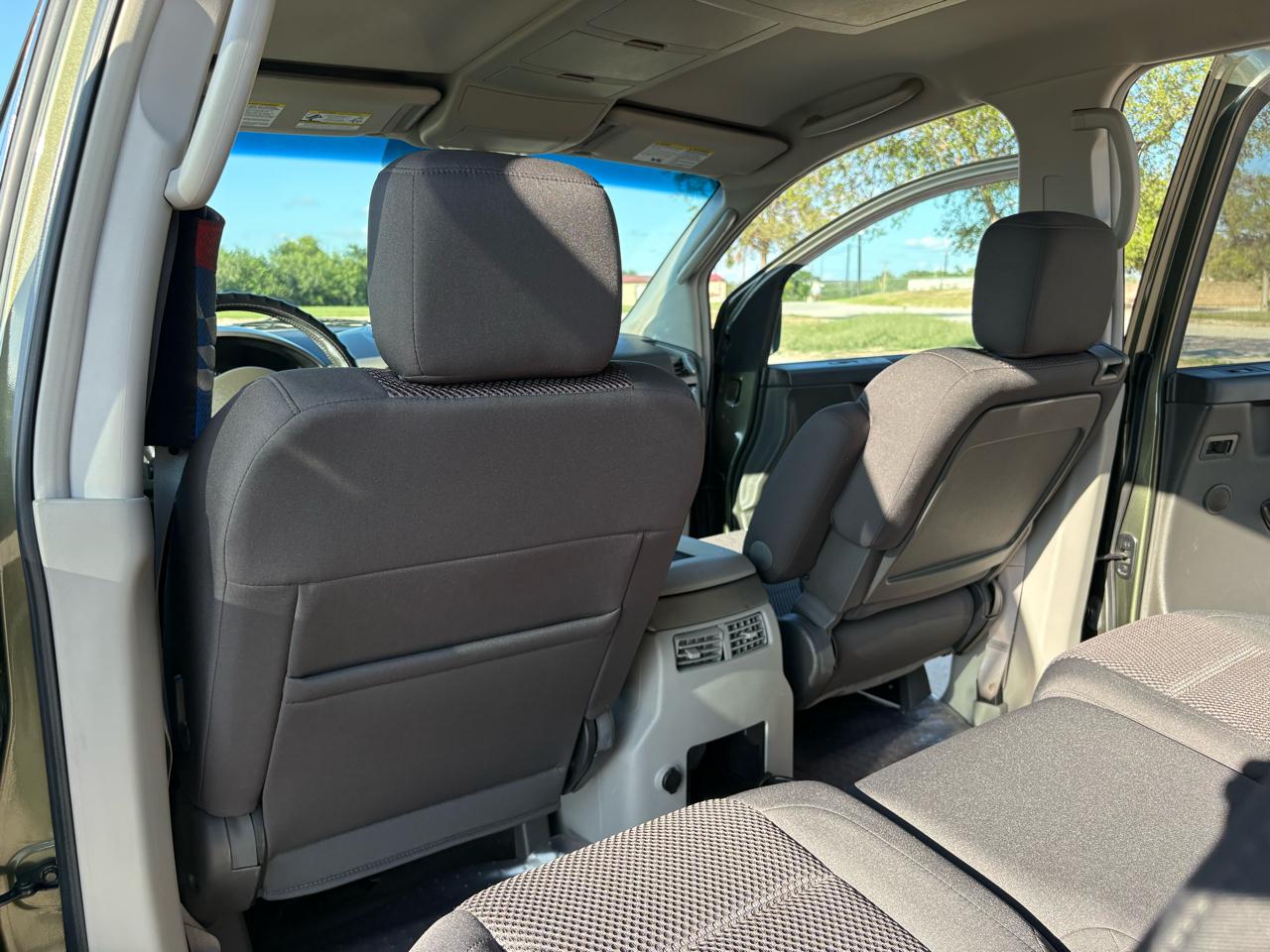 Nissan Armada 2WD 4dr SE 2004