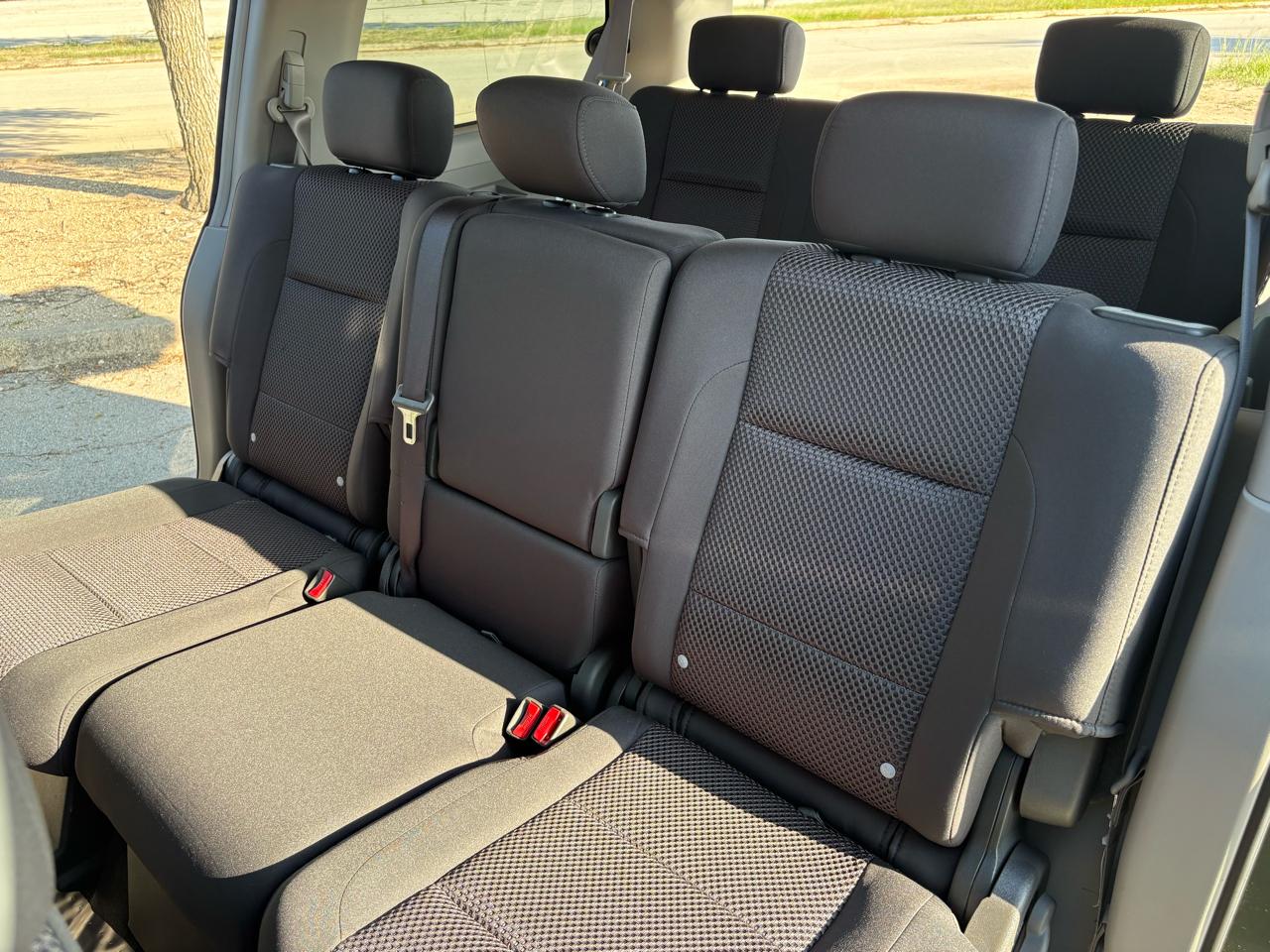 Nissan Armada 2WD 4dr SE 2004