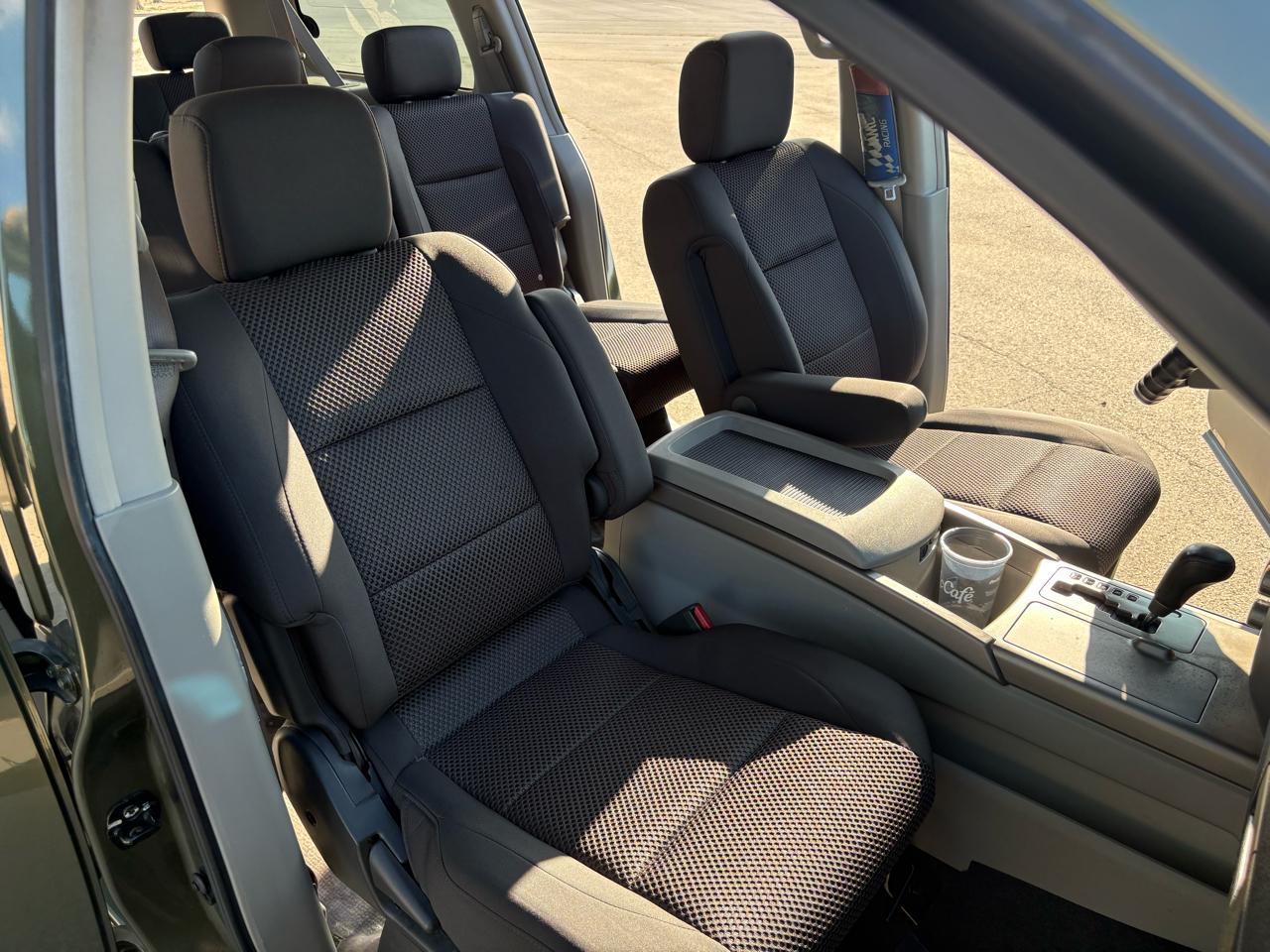 Nissan Armada 2WD 4dr SE 2004