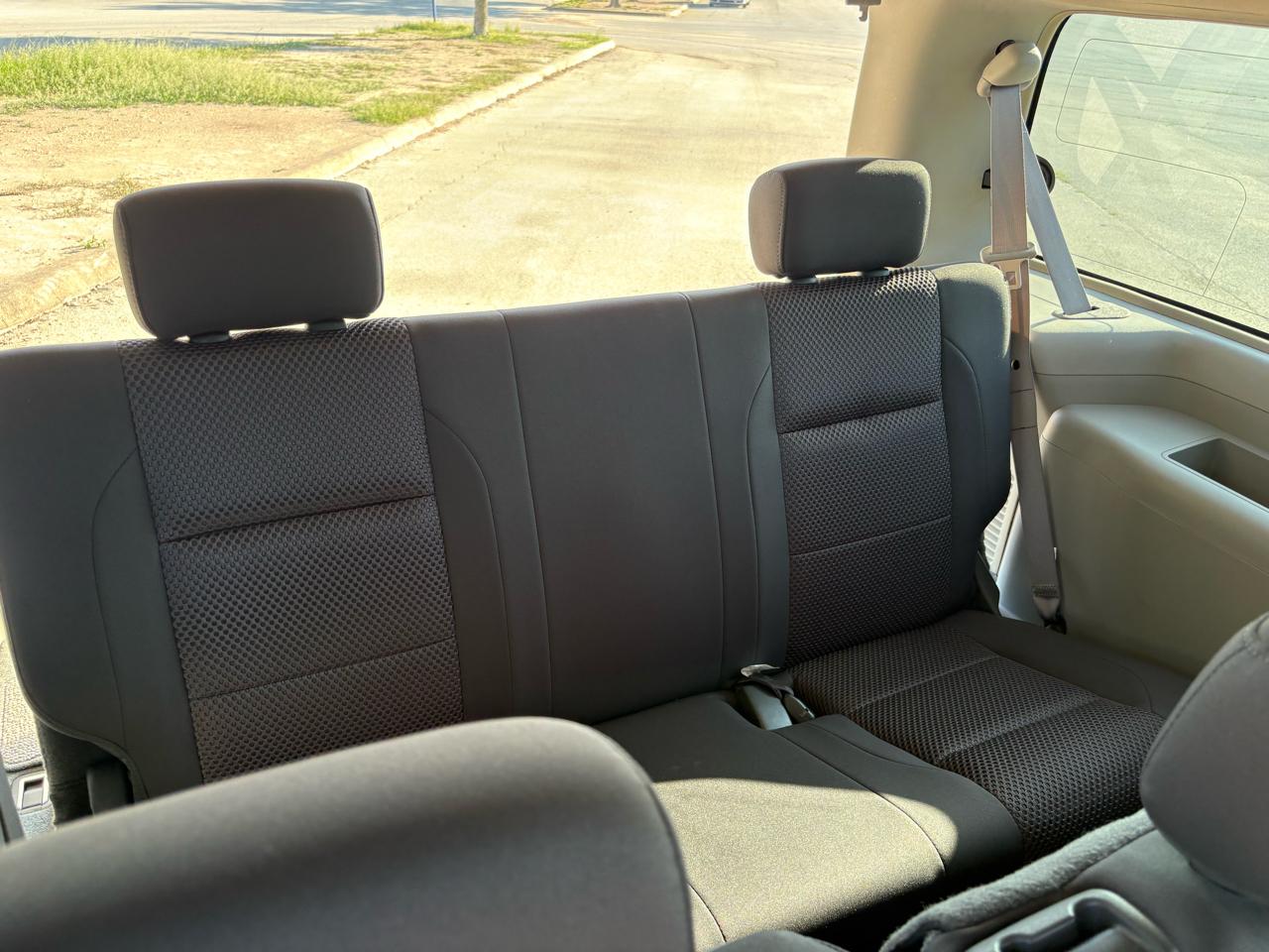 Nissan Armada 2WD 4dr SE 2004