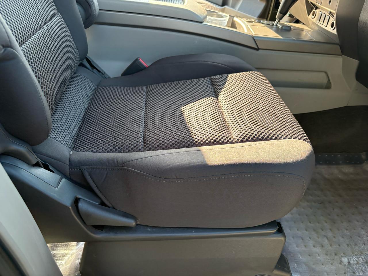 Nissan Armada 2WD 4dr SE 2004