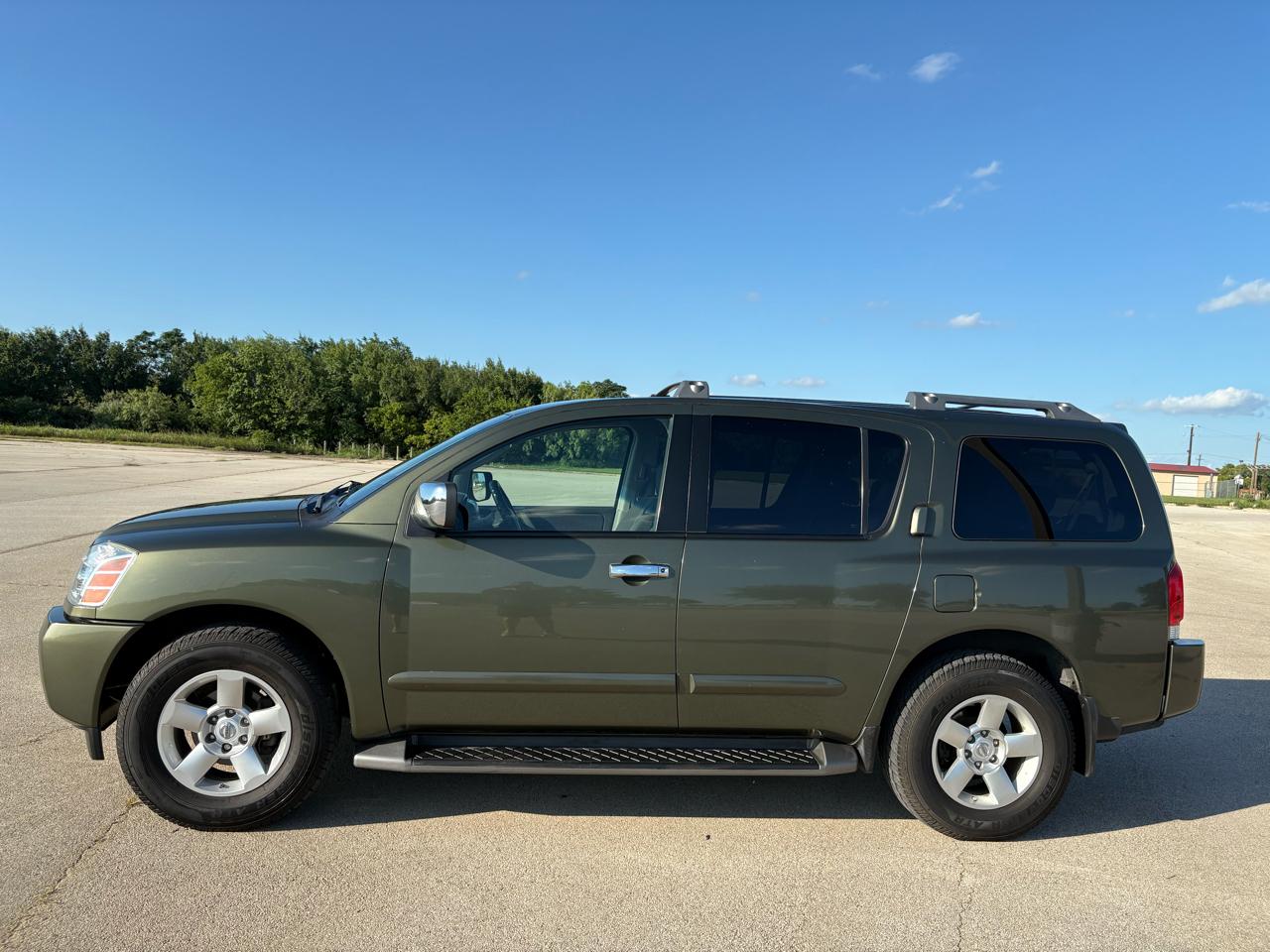 Nissan Armada 2WD 4dr SE 2004