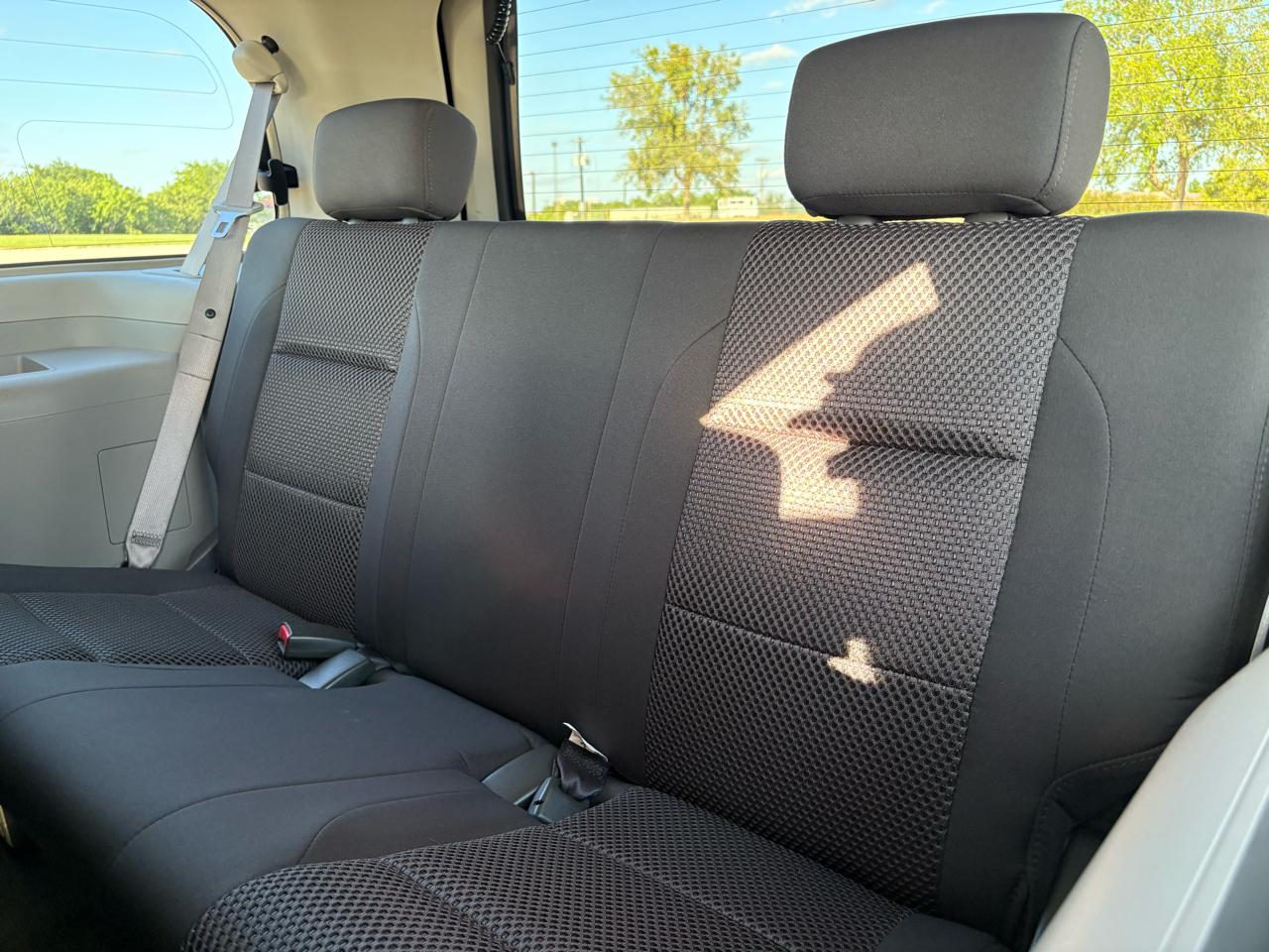 Nissan Armada 2WD 4dr SE 2004