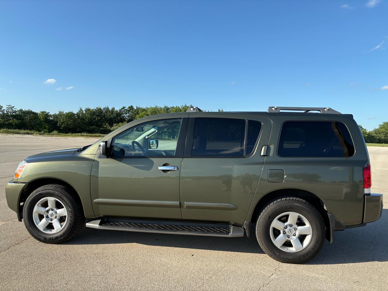 Nissan Armada 2WD 4dr SE 2004