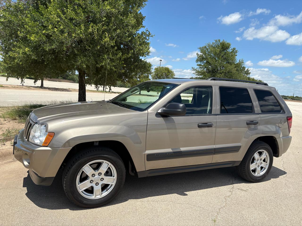 Jeep Grand Cherokee 4dr Laredo 4WD 2006