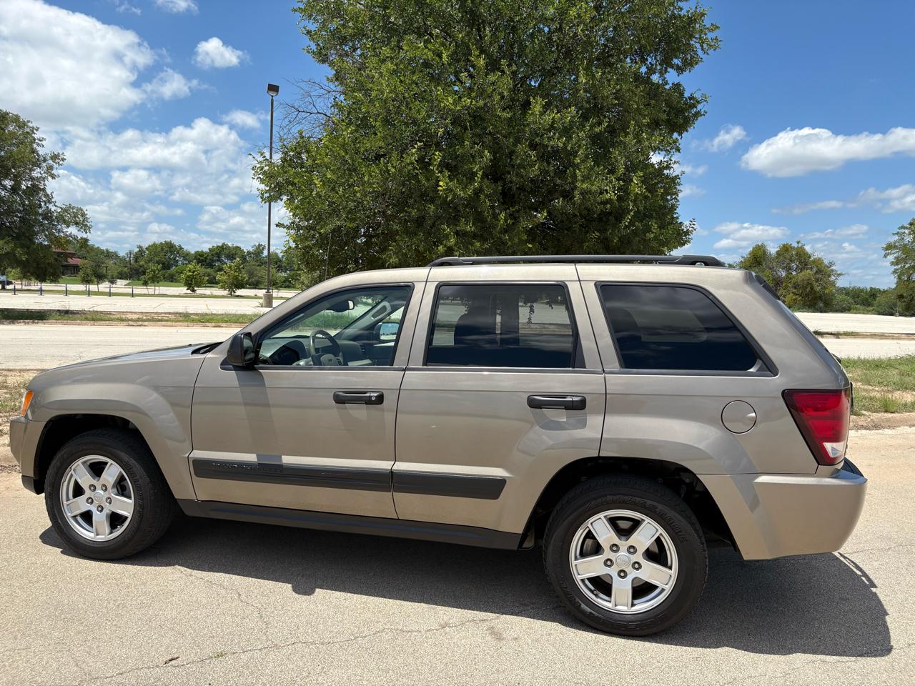 Jeep Grand Cherokee 4dr Laredo 4WD 2006