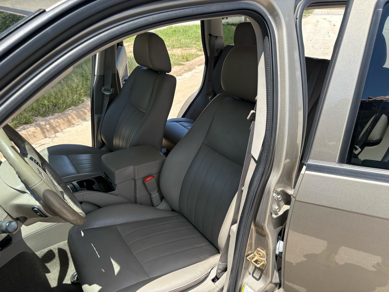 Jeep Grand Cherokee 4dr Laredo 4WD 2006
