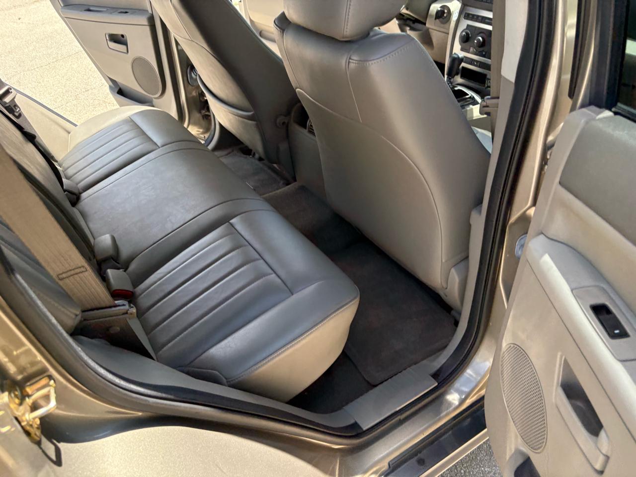 Jeep Grand Cherokee 4dr Laredo 4WD 2006