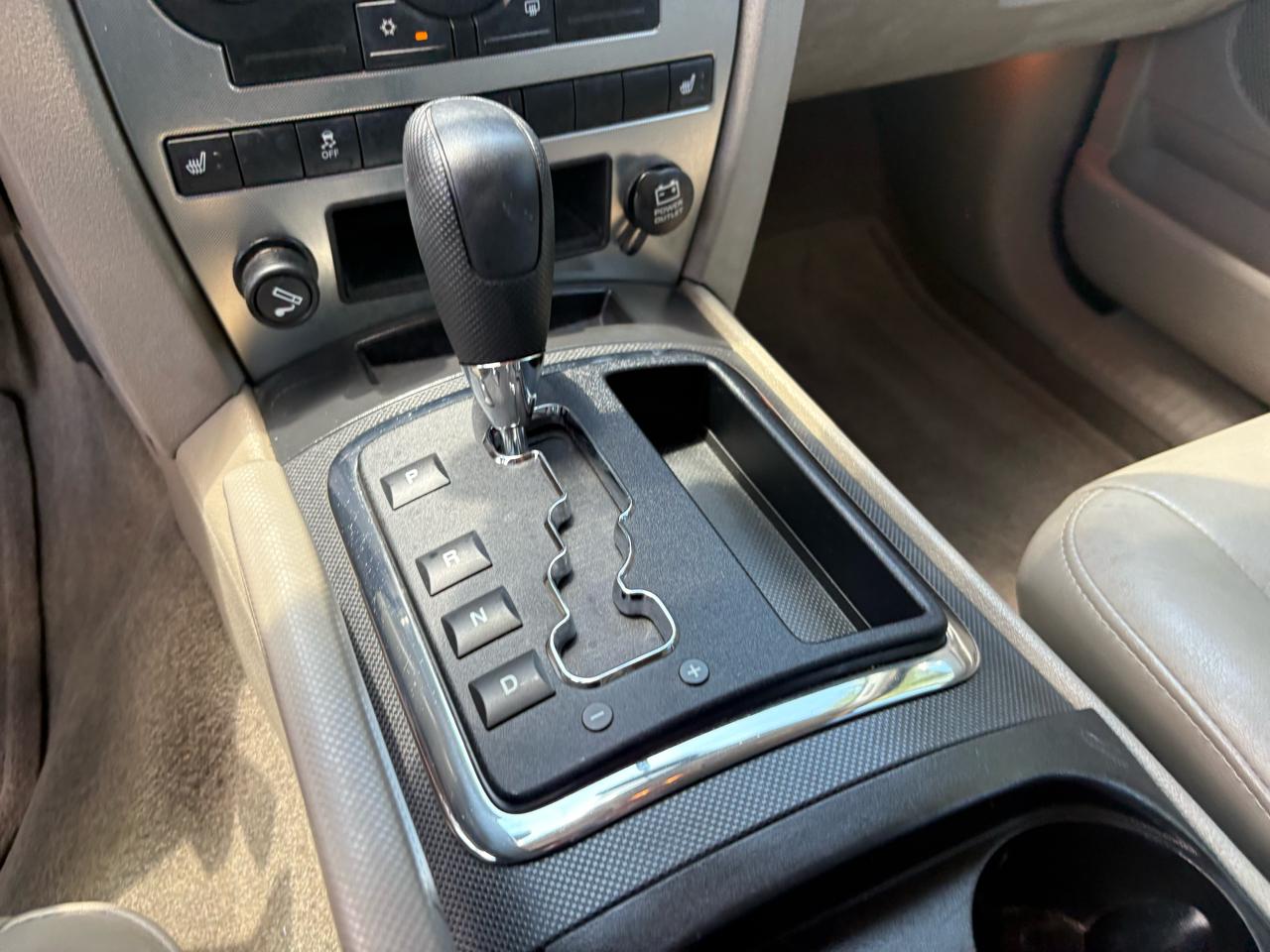 Jeep Grand Cherokee 4dr Laredo 4WD 2006