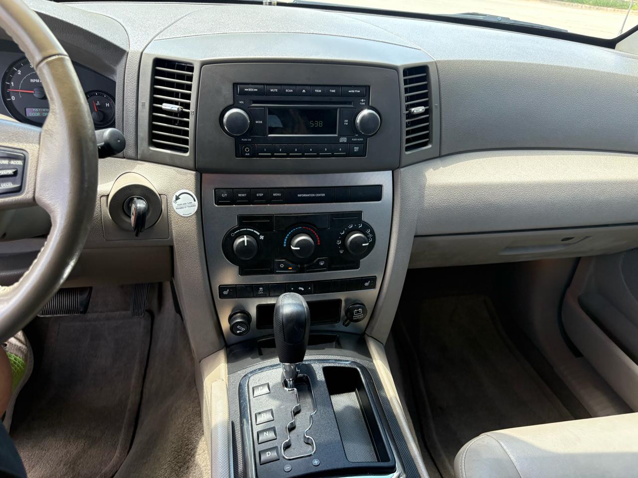 Jeep Grand Cherokee 4dr Laredo 4WD 2006