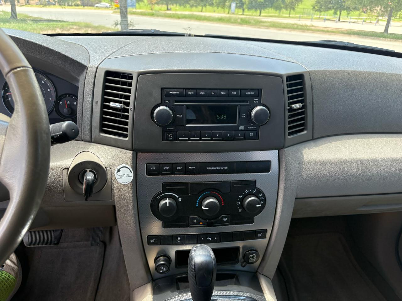 Jeep Grand Cherokee 4dr Laredo 4WD 2006