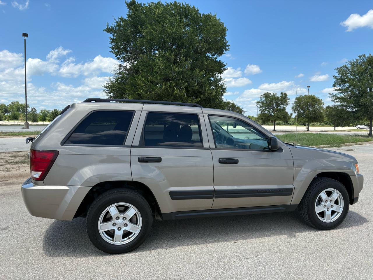 Jeep Grand Cherokee 4dr Laredo 4WD 2006