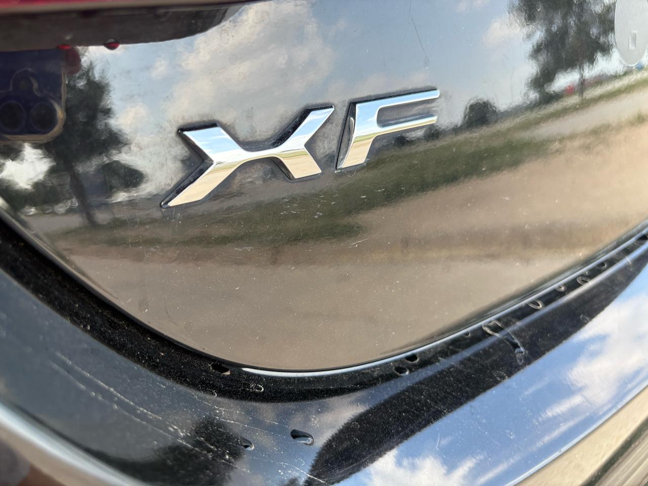 Jaguar XF  2014