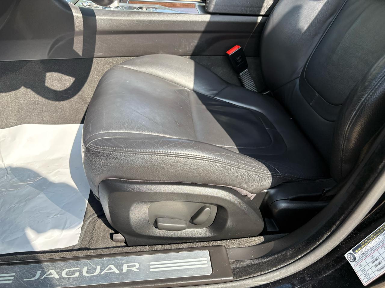 Jaguar XF  2014